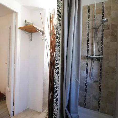 T2 Saint-joseph * Bastia (Corsica)